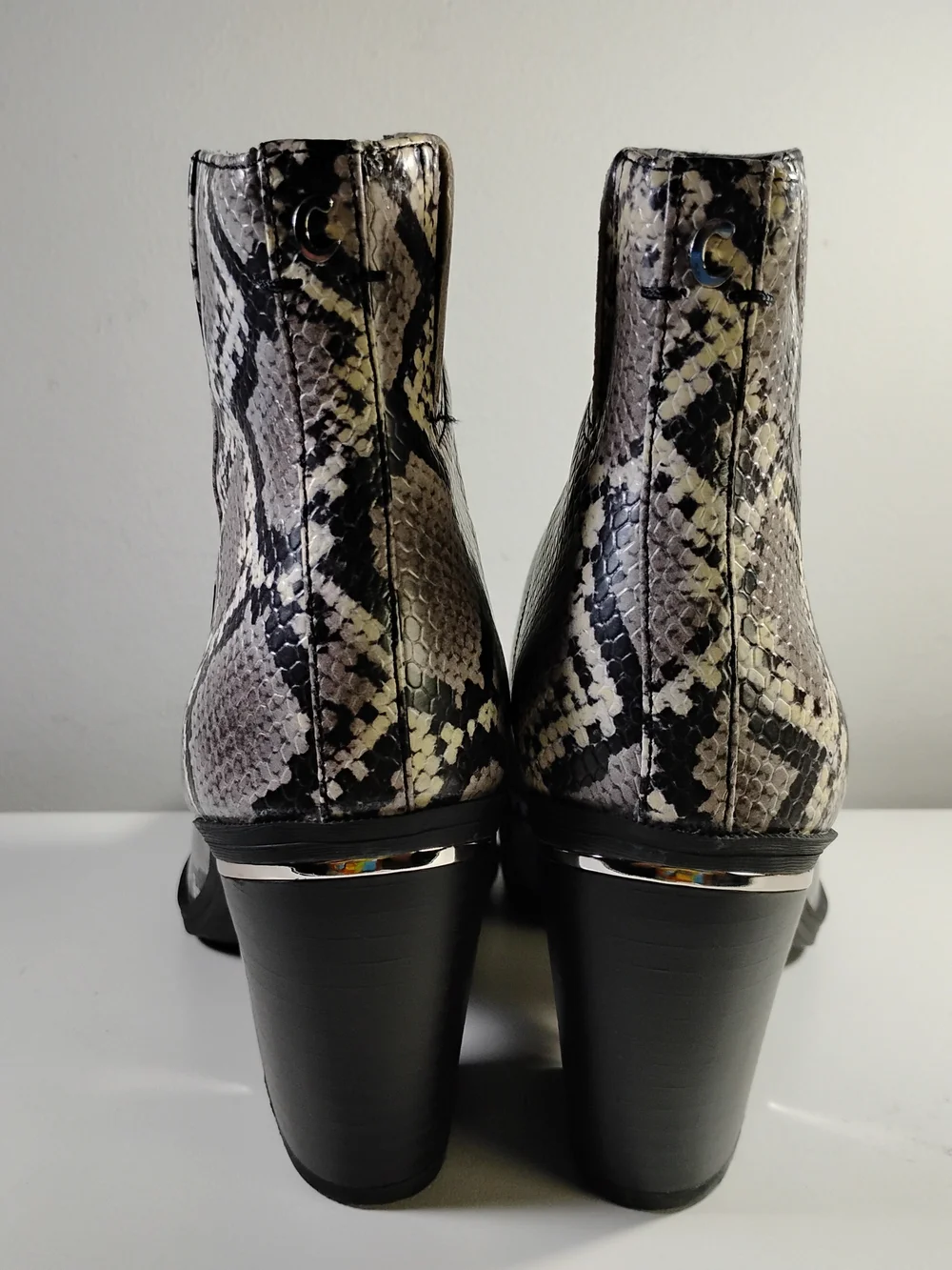 Circus Women’s Size 8 Snake Print Pointed Toe Ankle Boots Block Heel
